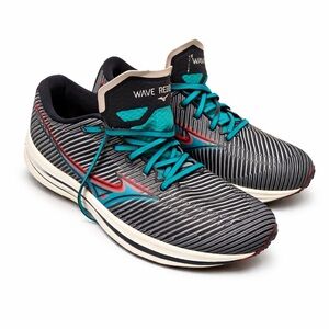 MIZUNO Women's Wave Rebellion Shoes, size 10